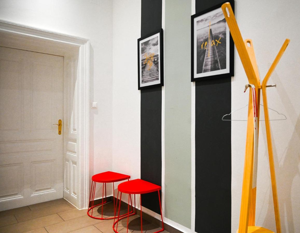 Modern Apartment Wiener Stadthalle Eksteriør billede