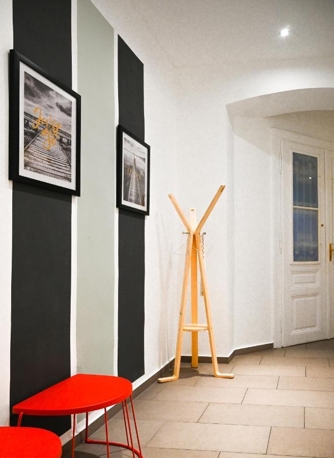 Modern Apartment Wiener Stadthalle Eksteriør billede